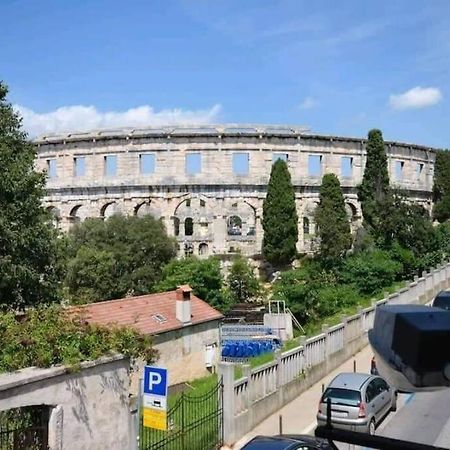 Colloseum View From The Apartment พูลา ภายนอก รูปภาพ